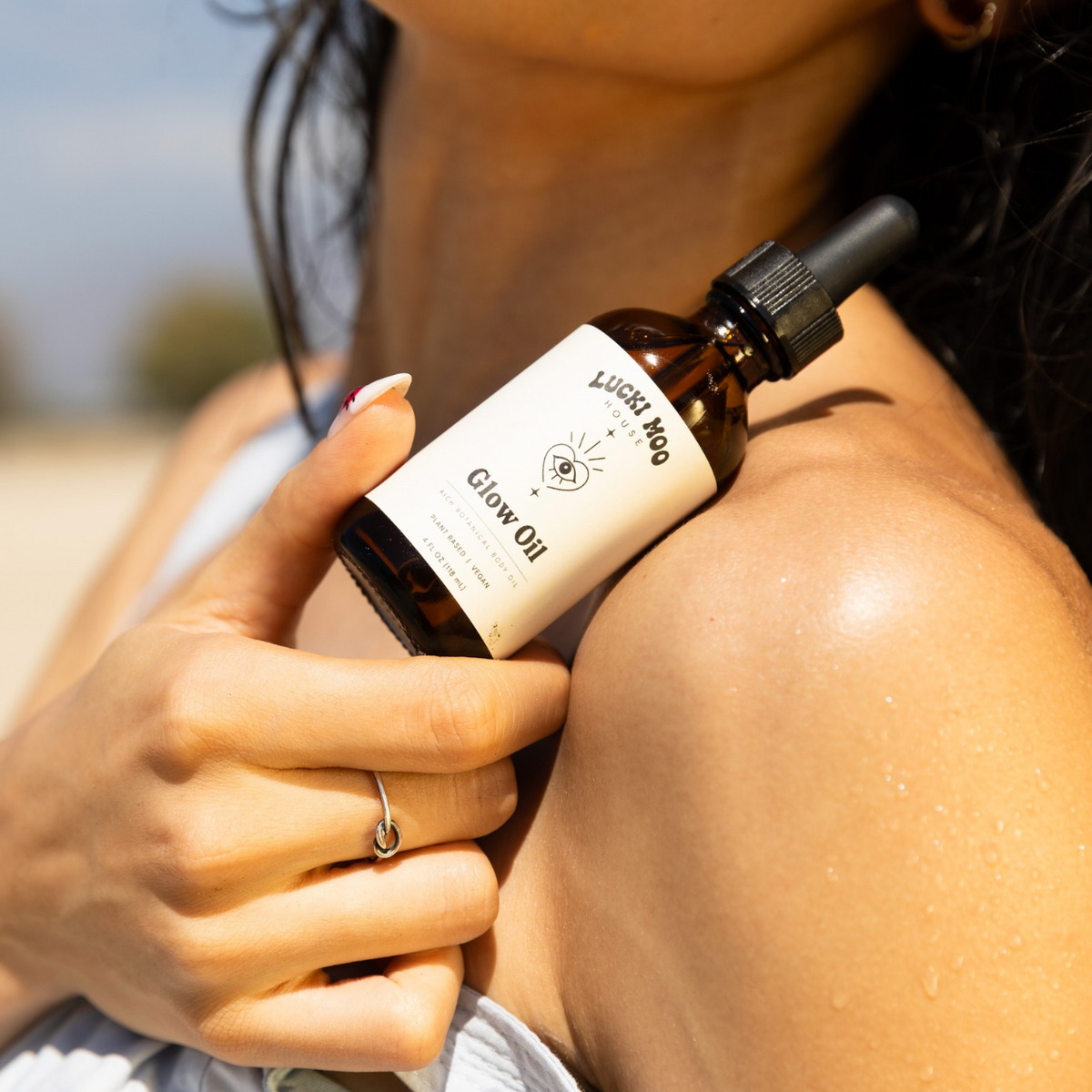 Lucki Moo Glow Oil